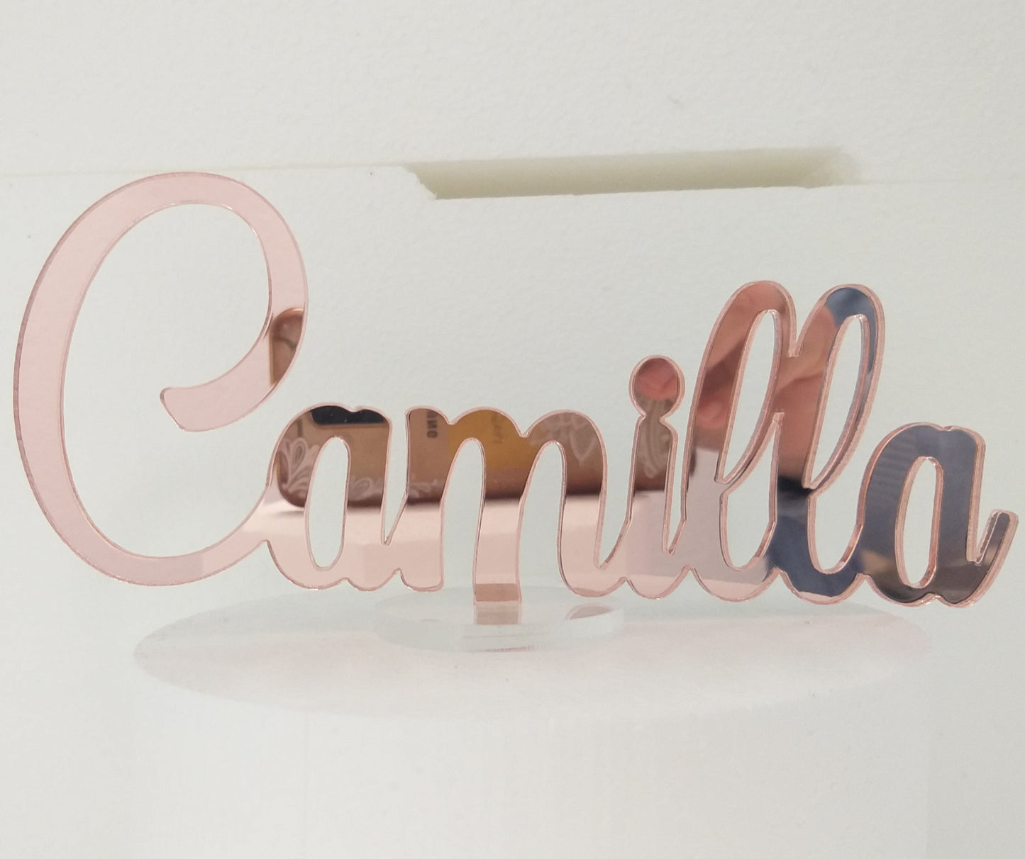 Cake topper nome su piedistallo