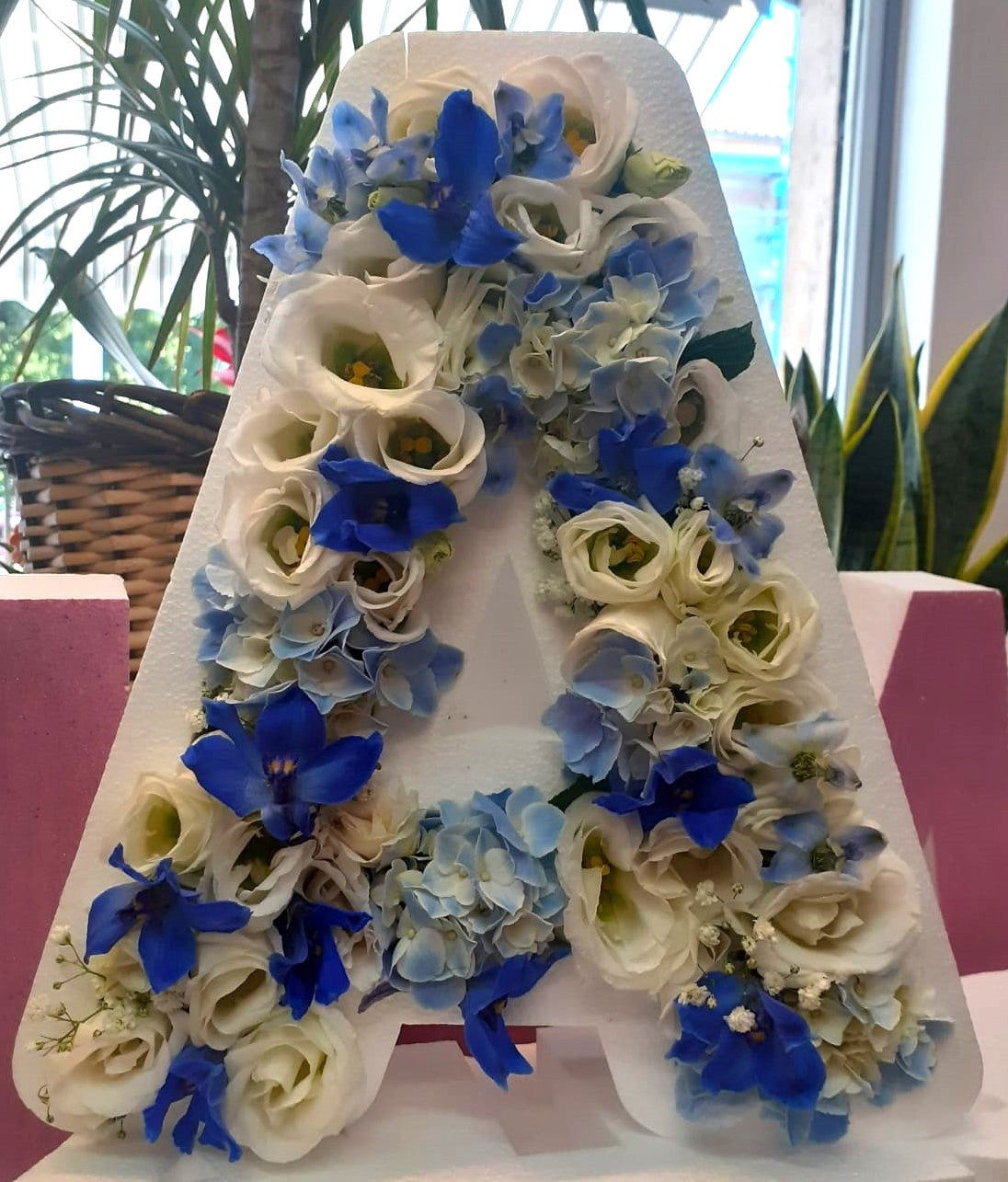 Lettera contenitore impermeabilizzata per fiori