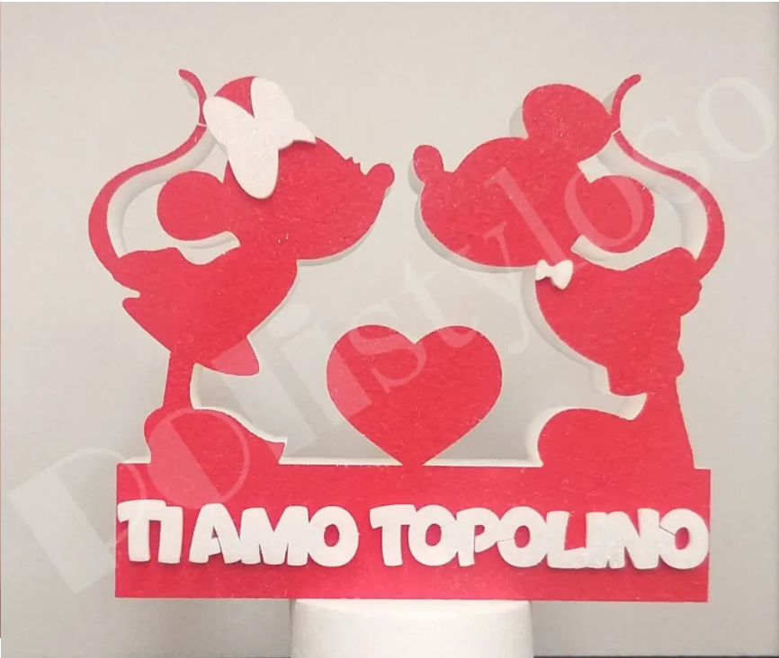 Topolini che si baciano