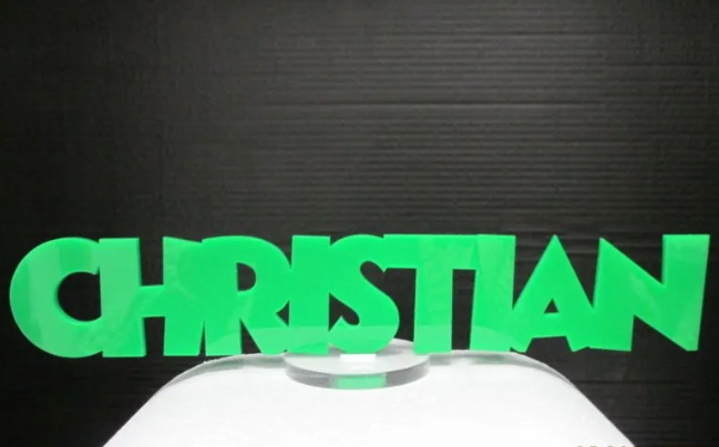 Cake topper nome su piedistallo